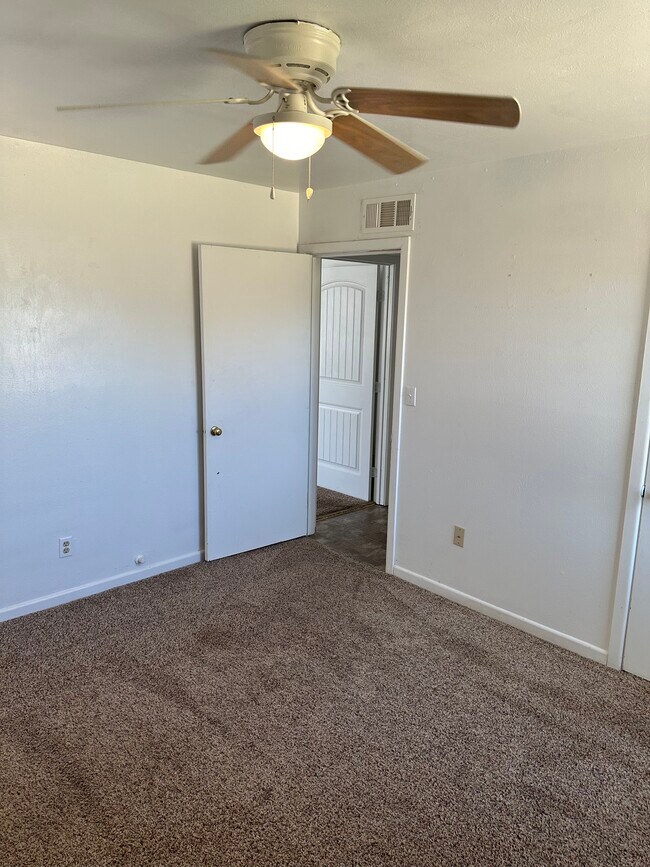 Building Photo - 1106 NW 7th St