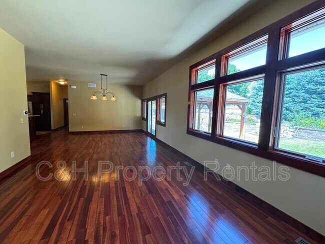 Building Photo - 4045 Audubon Way