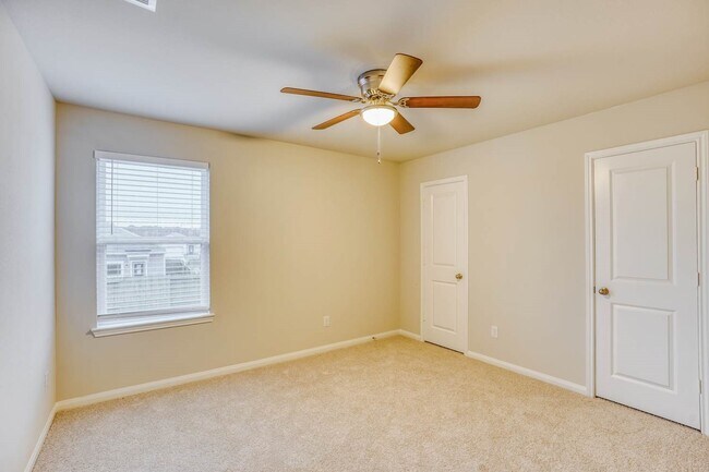 Building Photo - 8207 Blooming Meadow Ln