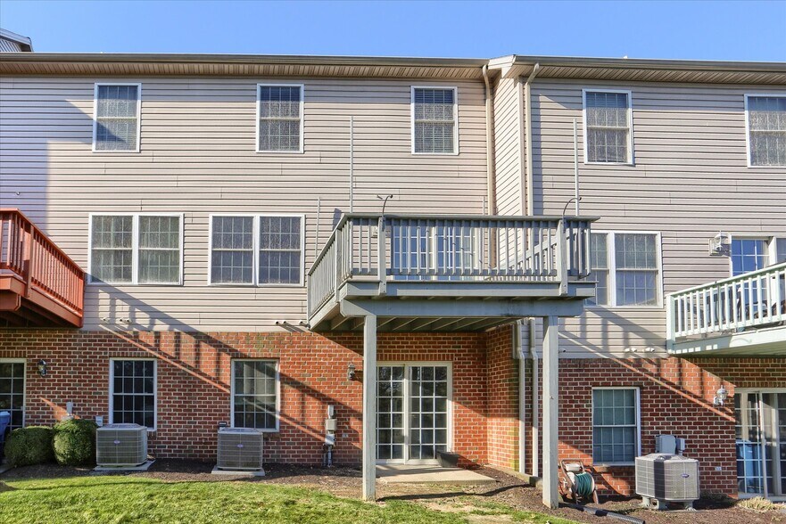 Building Photo - 523 Northstar Dr