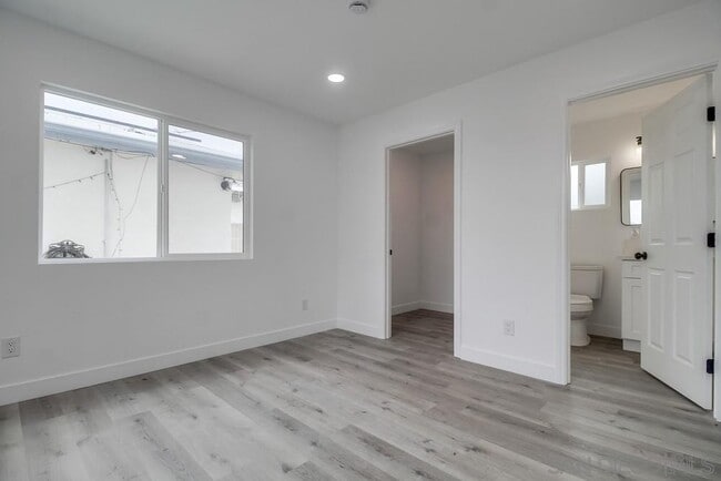 Building Photo - 6325 Newsome Dr