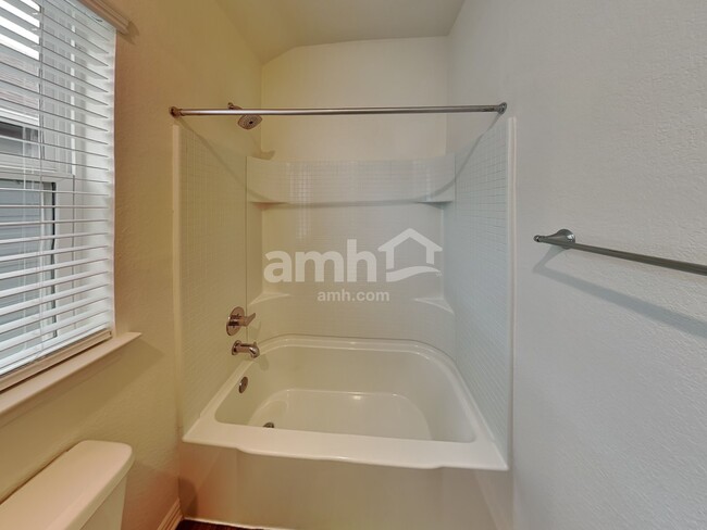 Building Photo - 324 Aspen Waters