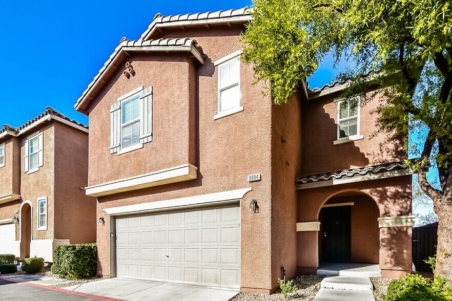 Building Photo - 9004 Tropical Tide Ct