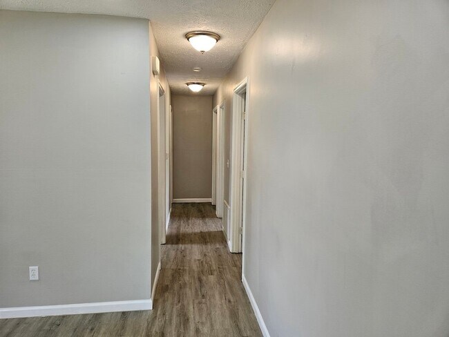 Building Photo - 7779 Cedar Wood Cir