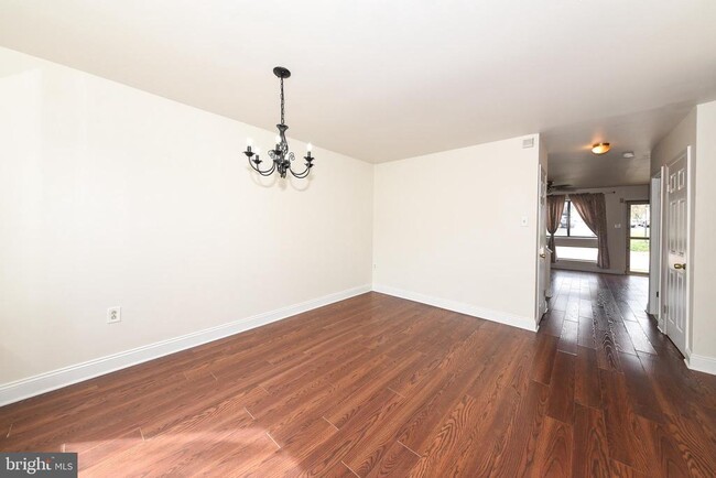 Building Photo - 7601 Crittenden St