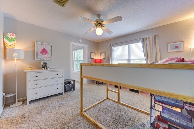 Building Photo - 5222 Summer Snow Dr