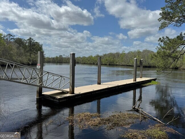 Building Photo - 205 Starboard Ct