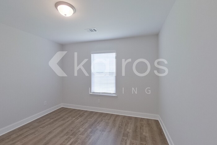 Building Photo - 105 Mountain Holly Rd