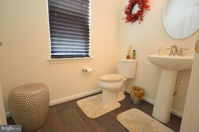 Building Photo - 8017 Greenbelt Station Pkwy