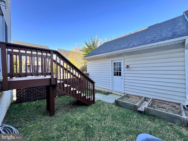 Building Photo - 22730 Autumn Breeze Ave