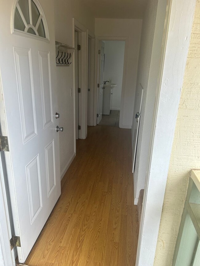 Building Photo - 3bd / 2ba Duplex Unit – Poipu Rd – Pet Friendly