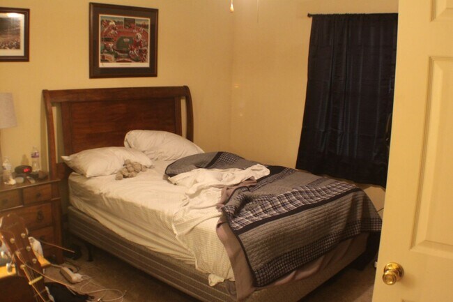 Building Photo - Lumpkin Square Apartments