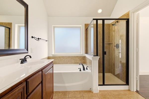 Building Photo - 1108 Longhorn Drive