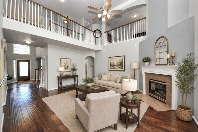 Building Photo - 12815 Dadebrook Ct