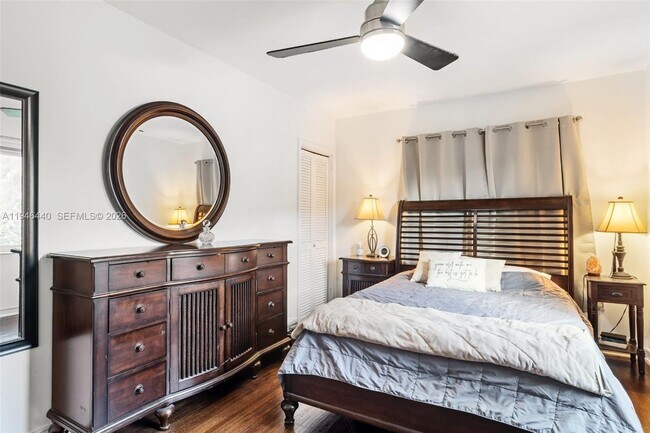 Building Photo - 3151 SW 20th St