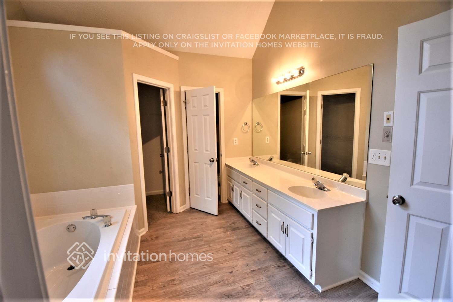 Building Photo - 3705 Timberloch Trail