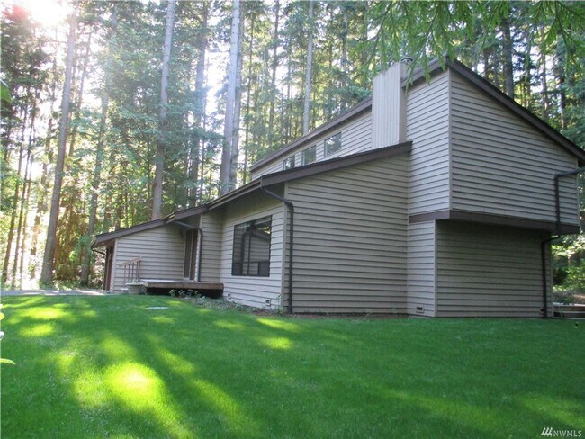 Primary Photo - Spacious Bainbridge Island Home