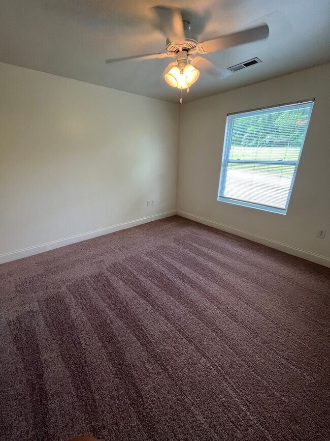 Building Photo - 1911-A/B Tabor Village Dr.