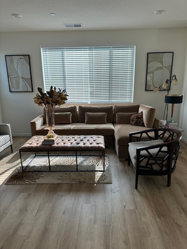 Building Photo - 2295 Iron Point Rd