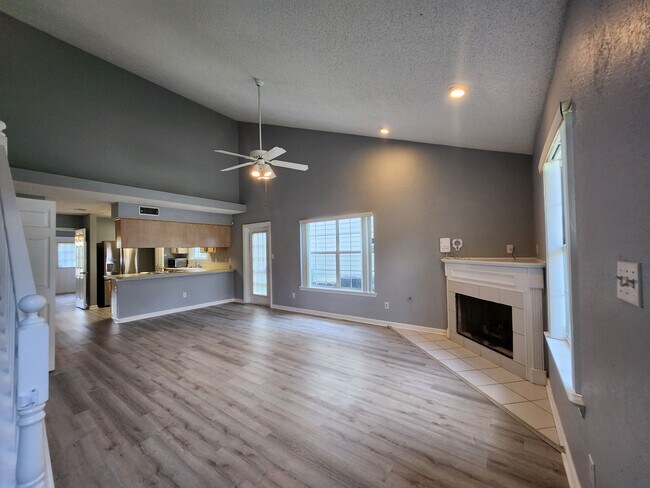 Building Photo - 3468 Daylily Ln