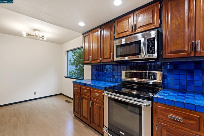 Building Photo - 1744 Spyglass Ln