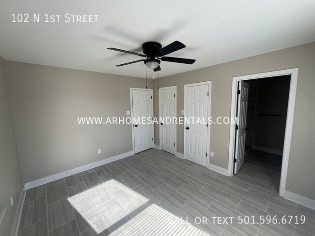 Building Photo - 102 N 1st St