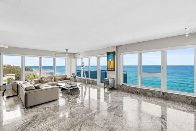 Building Photo - 2066 N Ocean Blvd