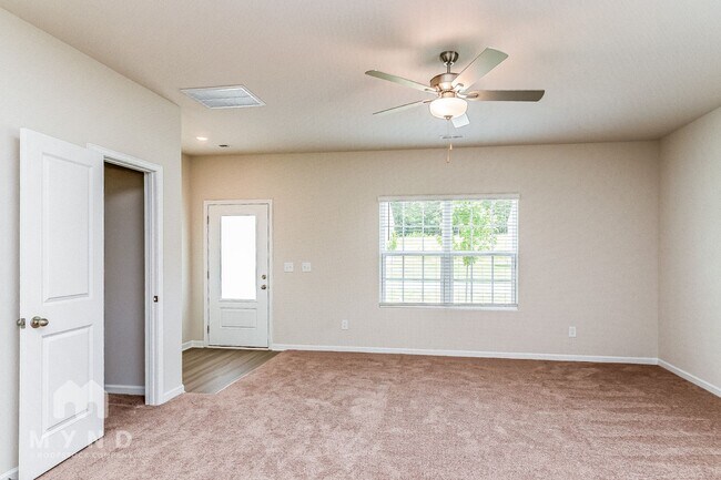 Building Photo - 295 Ivy Bank Dr