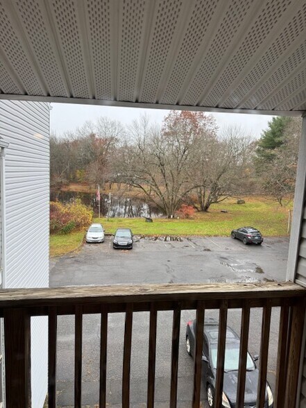 Building Photo - 655 Talcottville Rd