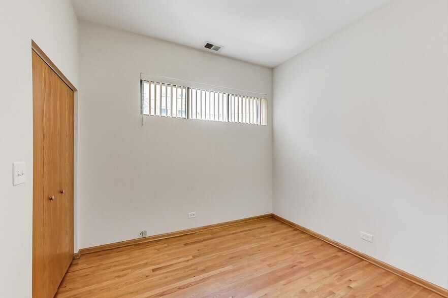 Building Photo - 1769 N Clybourn Ave