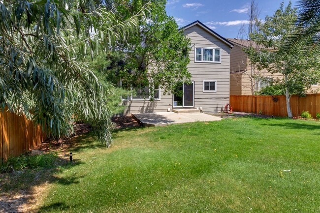 Building Photo - Charming 4 Bedroom 3 Bath in Highlands Ranch!
