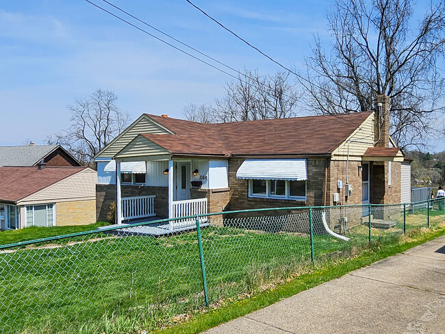 Primary Photo - 10816 Highpoint Dr