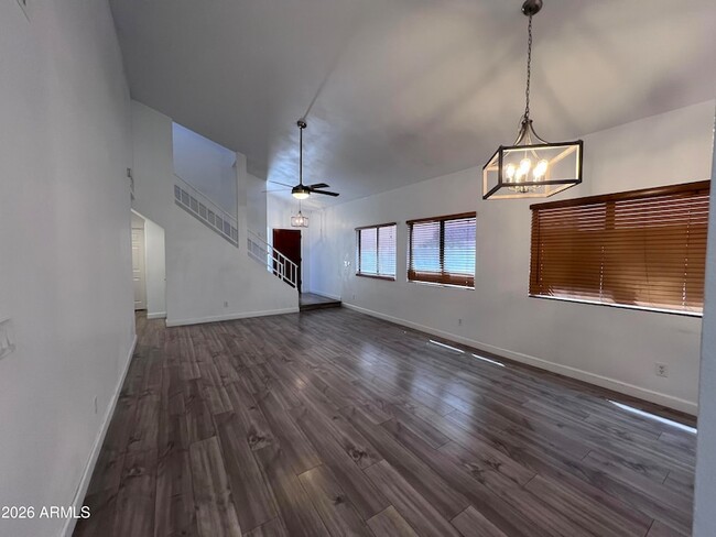 Building Photo - 4568 W Ivanhoe St