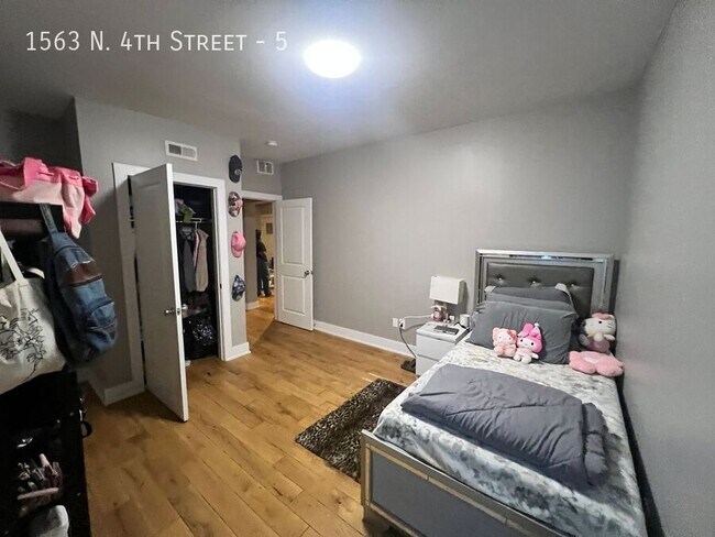 Building Photo - 1563 N 4th St