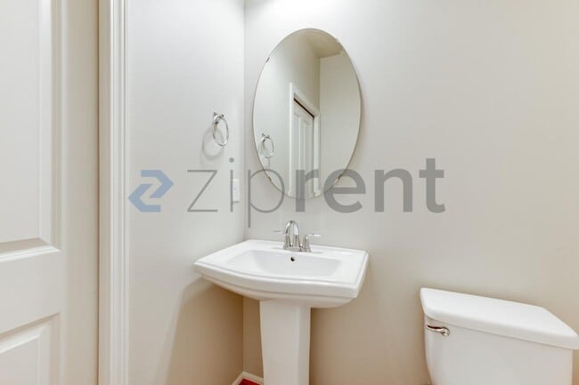 Building Photo - 18308 38th Dr SE