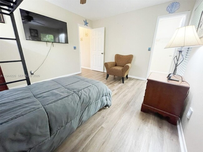 Building Photo - 357 NE Gulfstream Ave