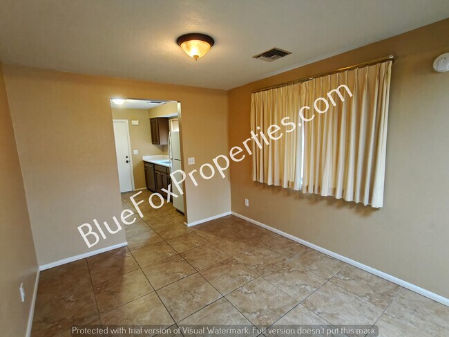 Building Photo - 4227 E Presidio Rd