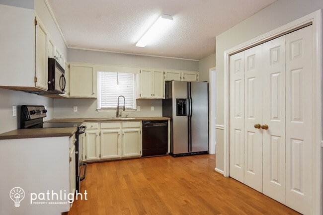 Building Photo - 4872 Keith Dr