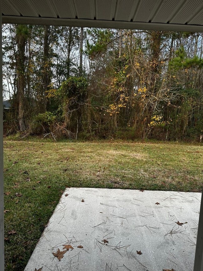 Building Photo - Spacious All Brick 4/3 in Whisper Creek