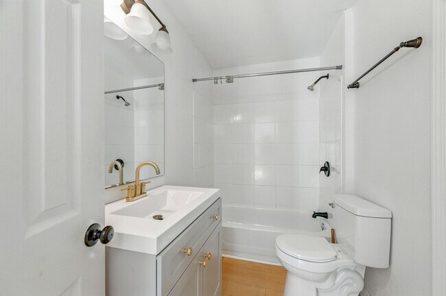 Building Photo - Remodeled 3 Bed/2 Bath Home with Bonus Upper Room Near Booming 9 Mile Rd Hub