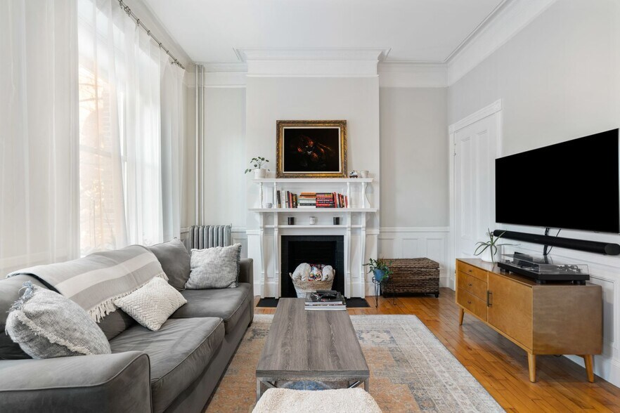 Building Photo - 1411 Washington St