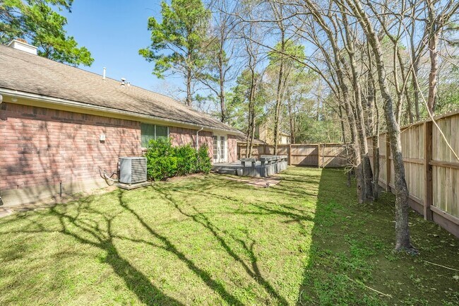 Building Photo - 23 E Stony Bridge Cir