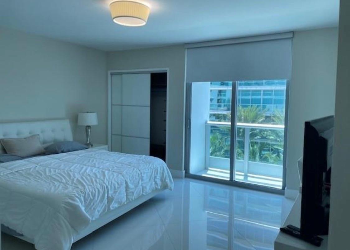 Building Photo - 9401 Collins Ave
