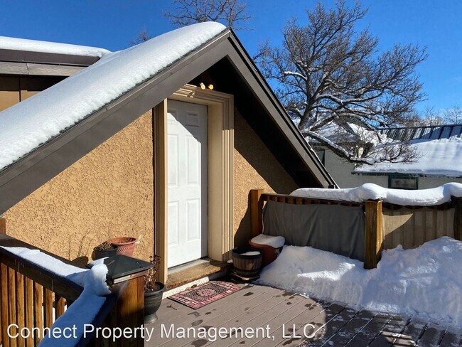 Building Photo - 2 br, 1 bath House - 232 E Mendenhall B