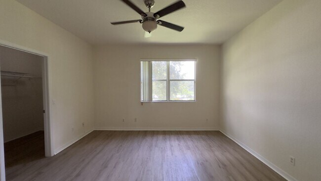 Building Photo - 3042 Grandiflora Dr