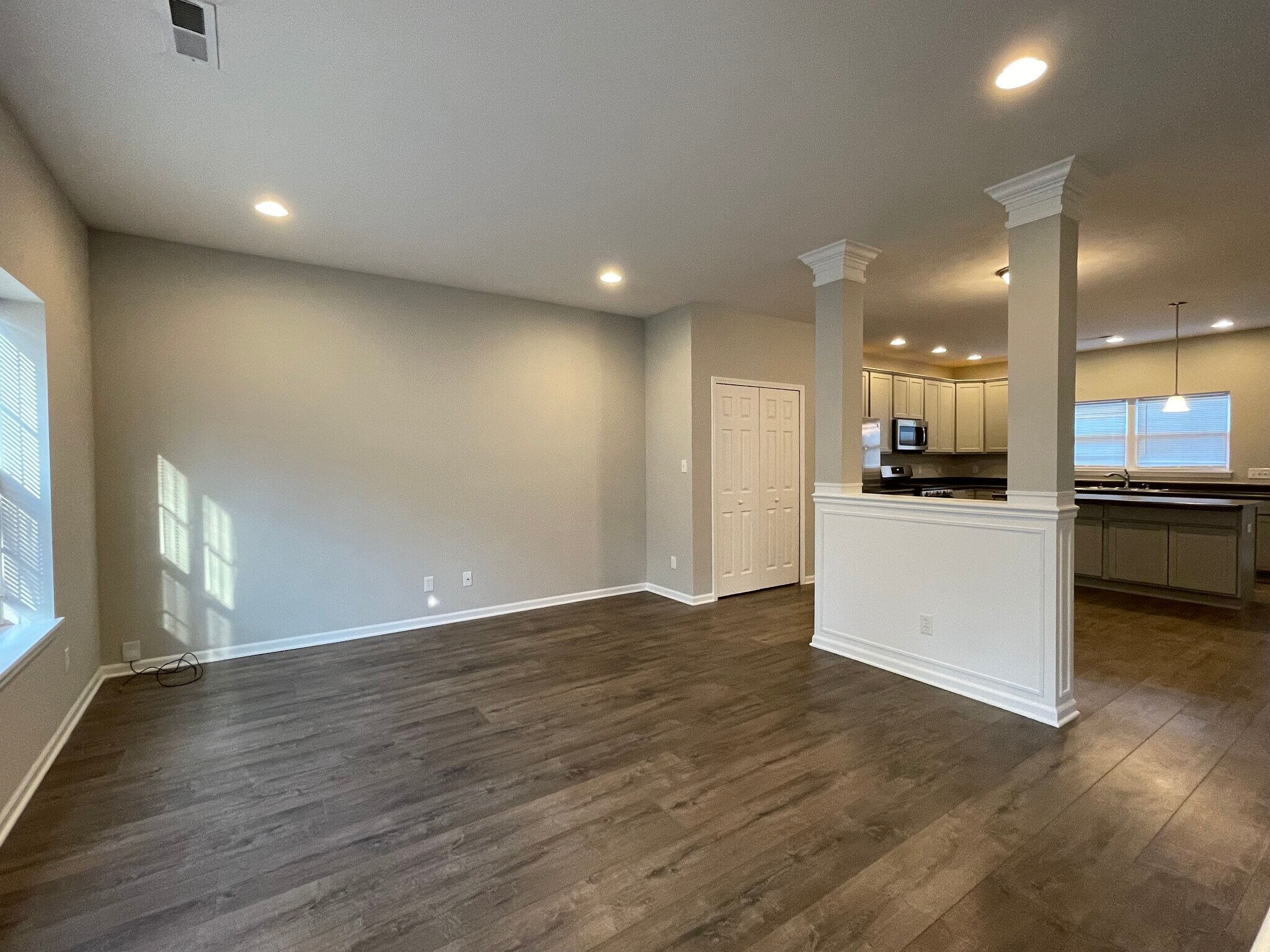 Open concept living room - 1068 E 115th Ct