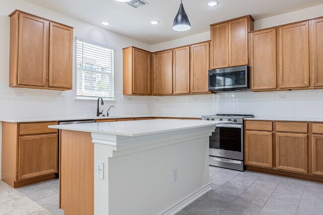 Building Photo - 14839 Vance Jackson Rd