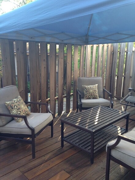 Building Photo - 1212 Chason Dr