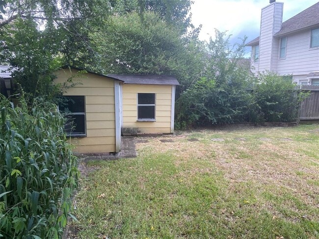 Building Photo - 2114 Winding Hollow Dr