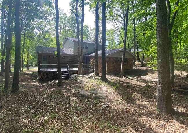 Building Photo - 8033 Navios Dr SE